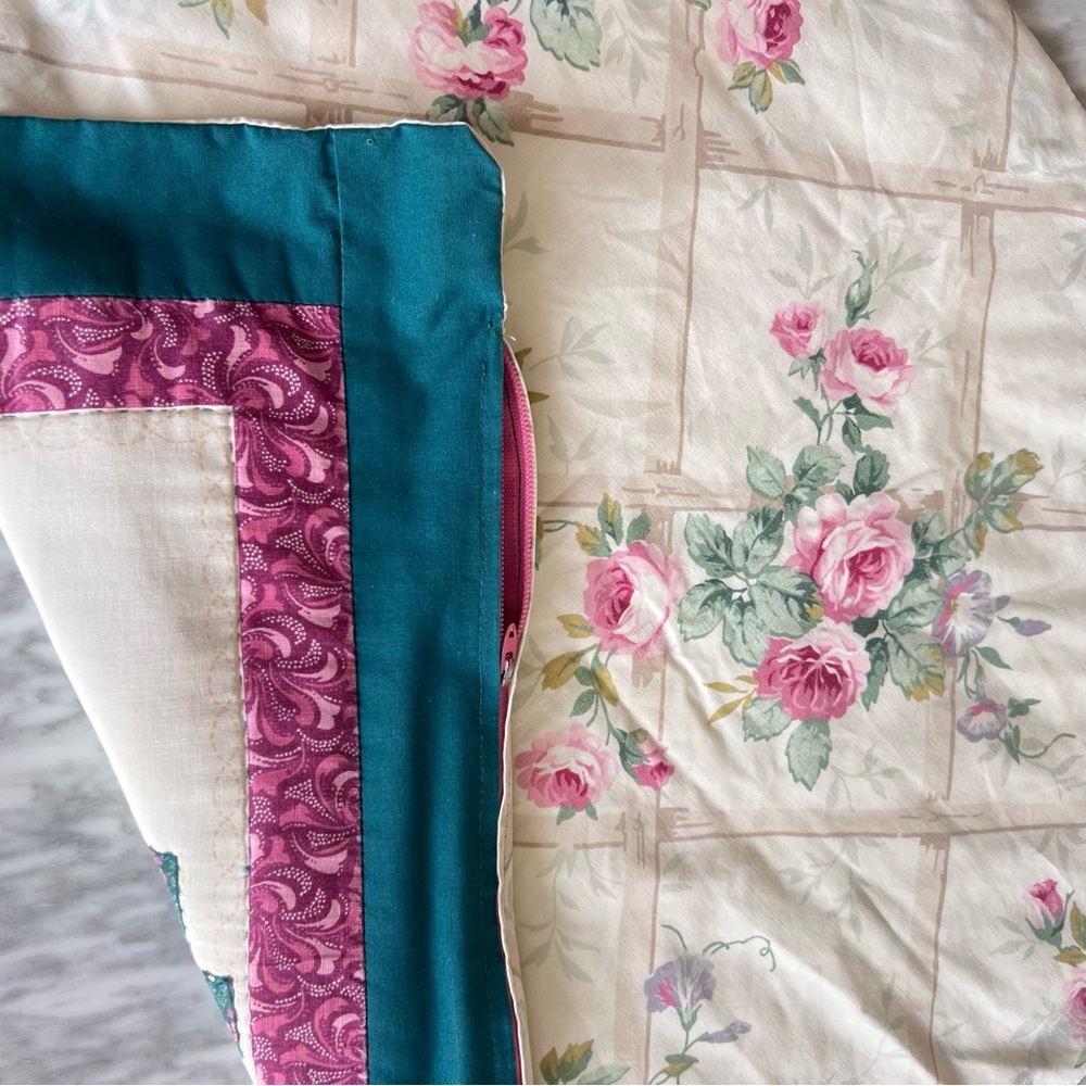 Handmade Patchwork Heart Quilt Pillowcase 19”x19” - Picture 4 of 4